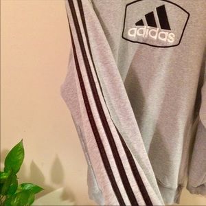 Vintage type Adidas crew neck